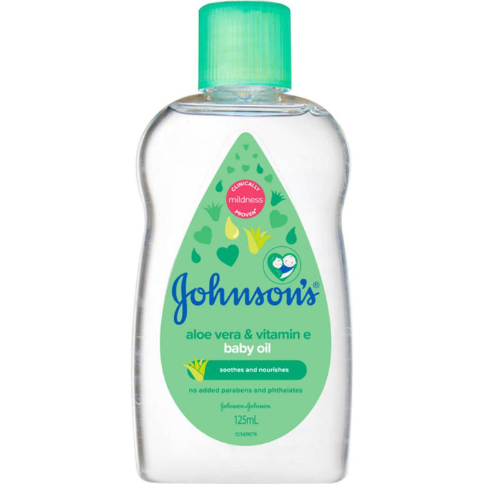 Johnsons Baby Oil Aloe Vera and Vitamin E 125ml